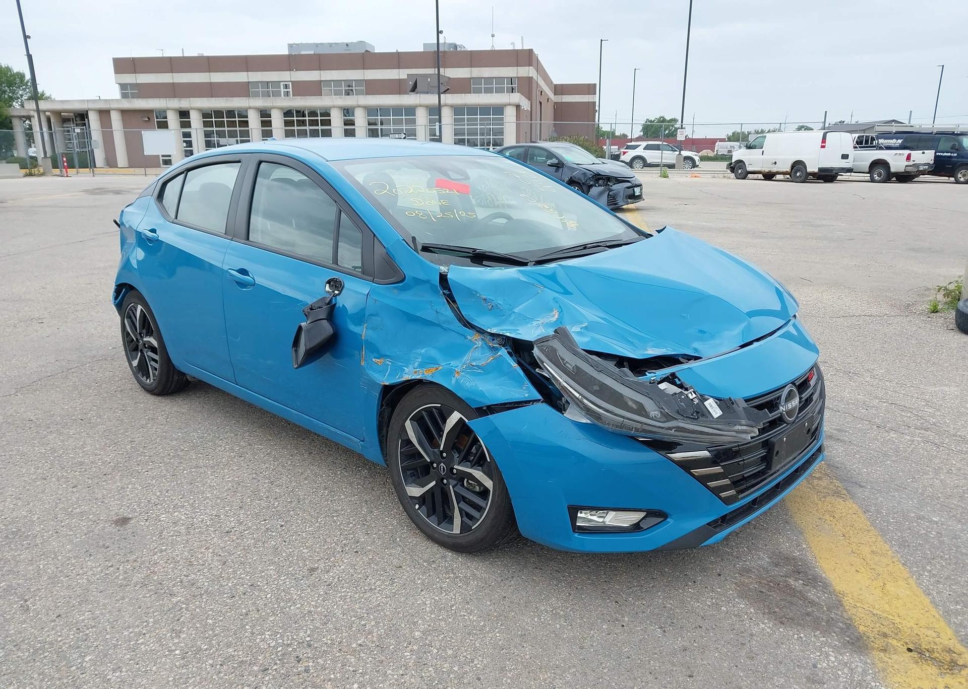 2025 NISSAN VERSA 1.6 SR