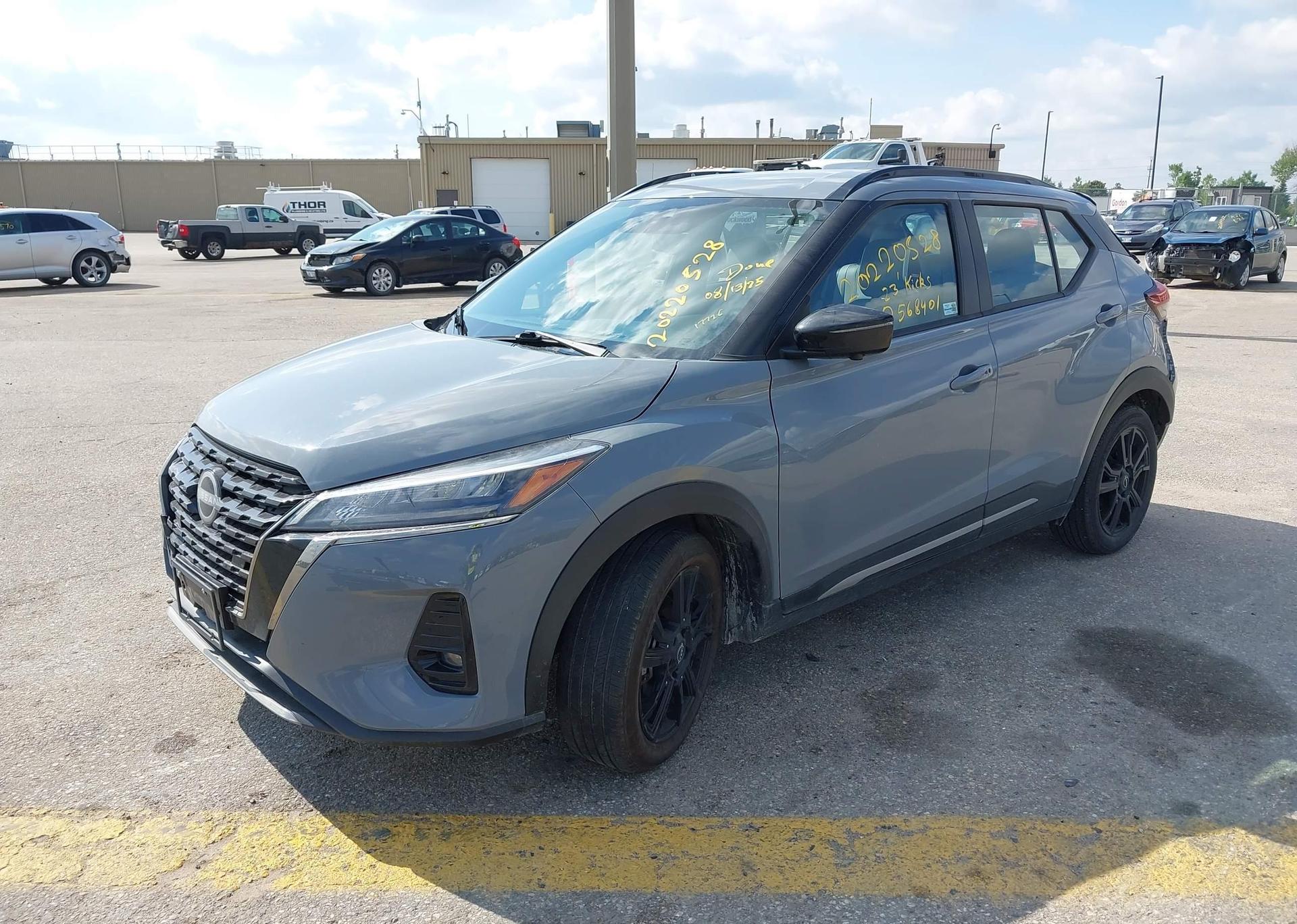 2023 NISSAN KICKS SR