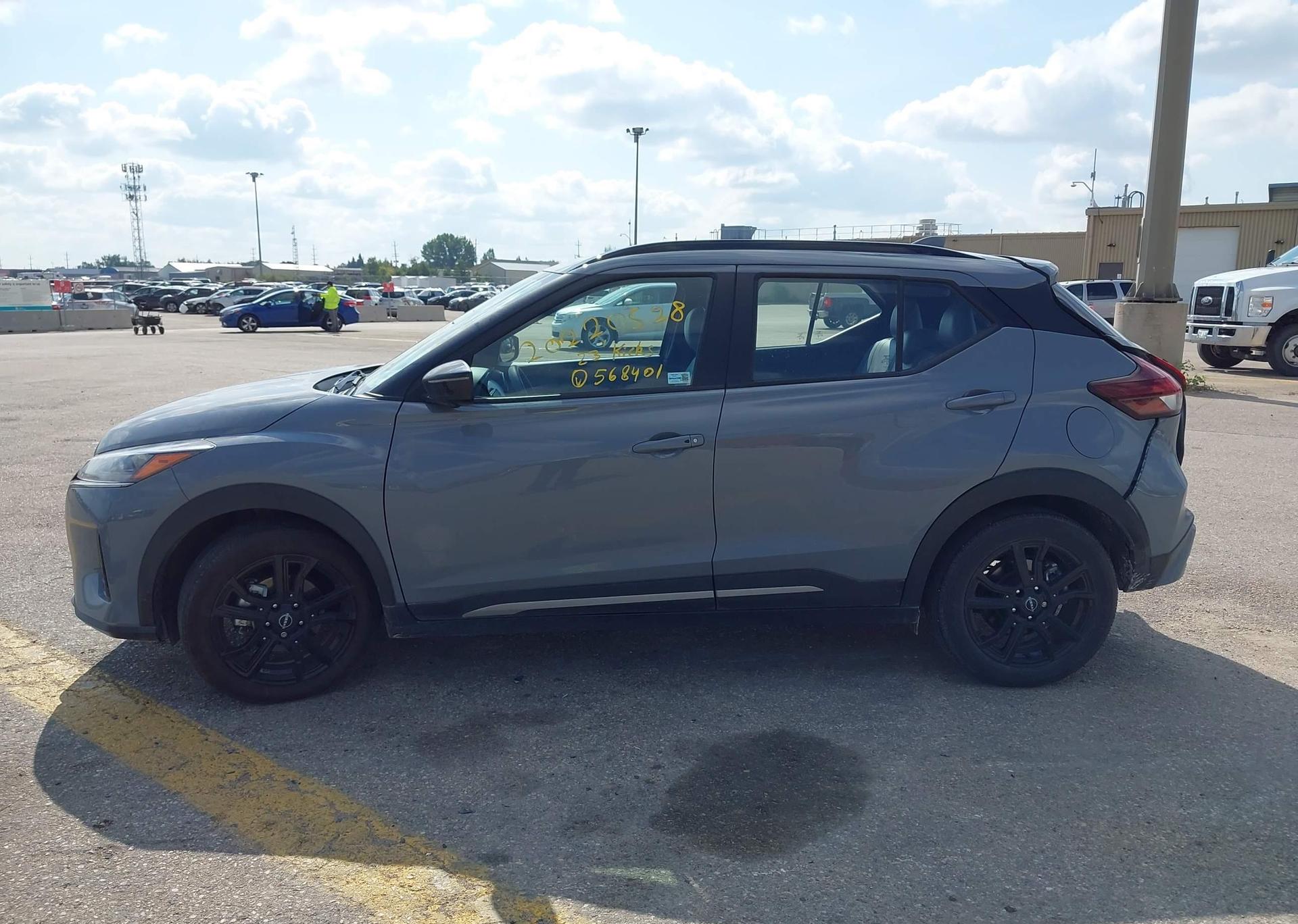 2023 NISSAN KICKS SR
