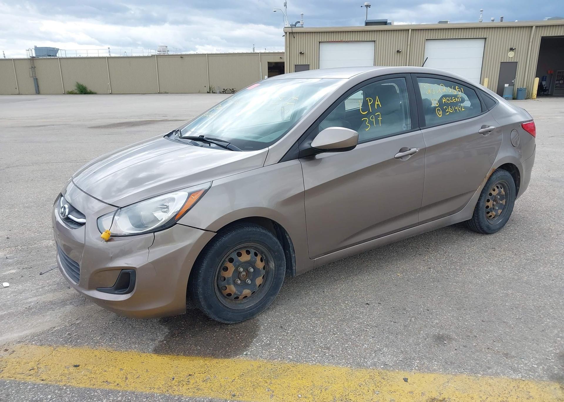 2013 HYUNDAI ACCENT GL