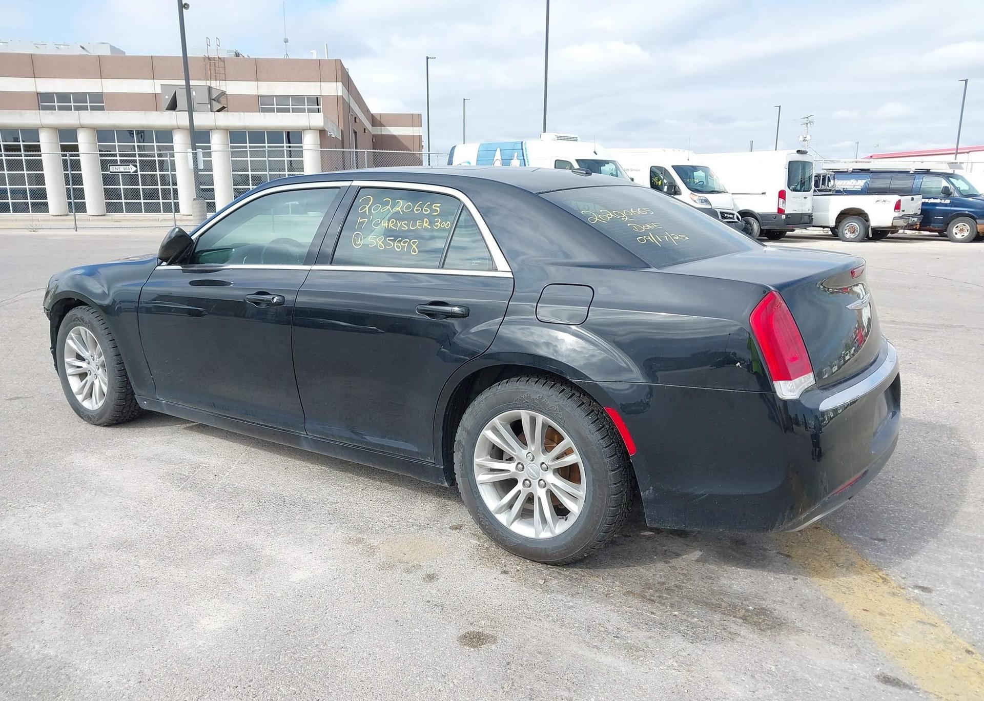 2017 CHRYSLER 300 TOURING