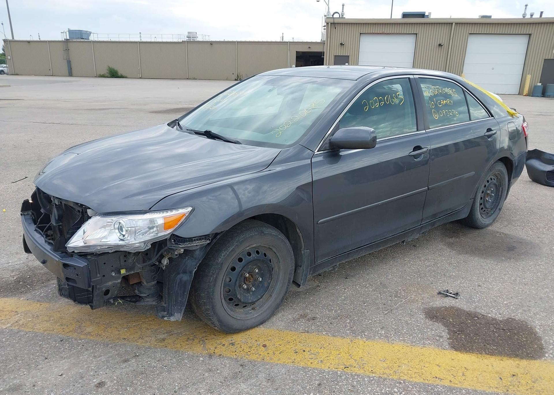 2010 TOYOTA CAMRY