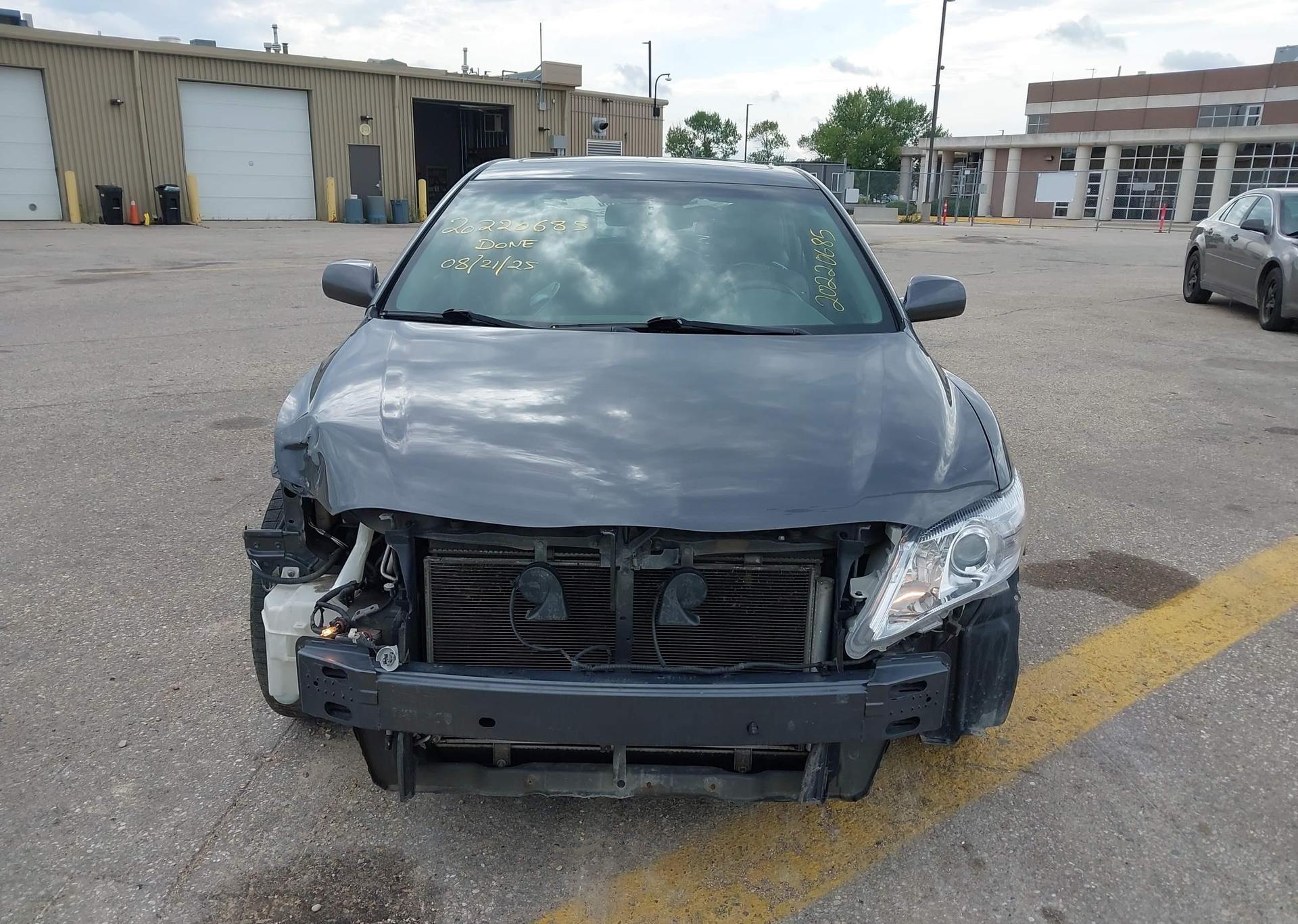 2010 TOYOTA CAMRY