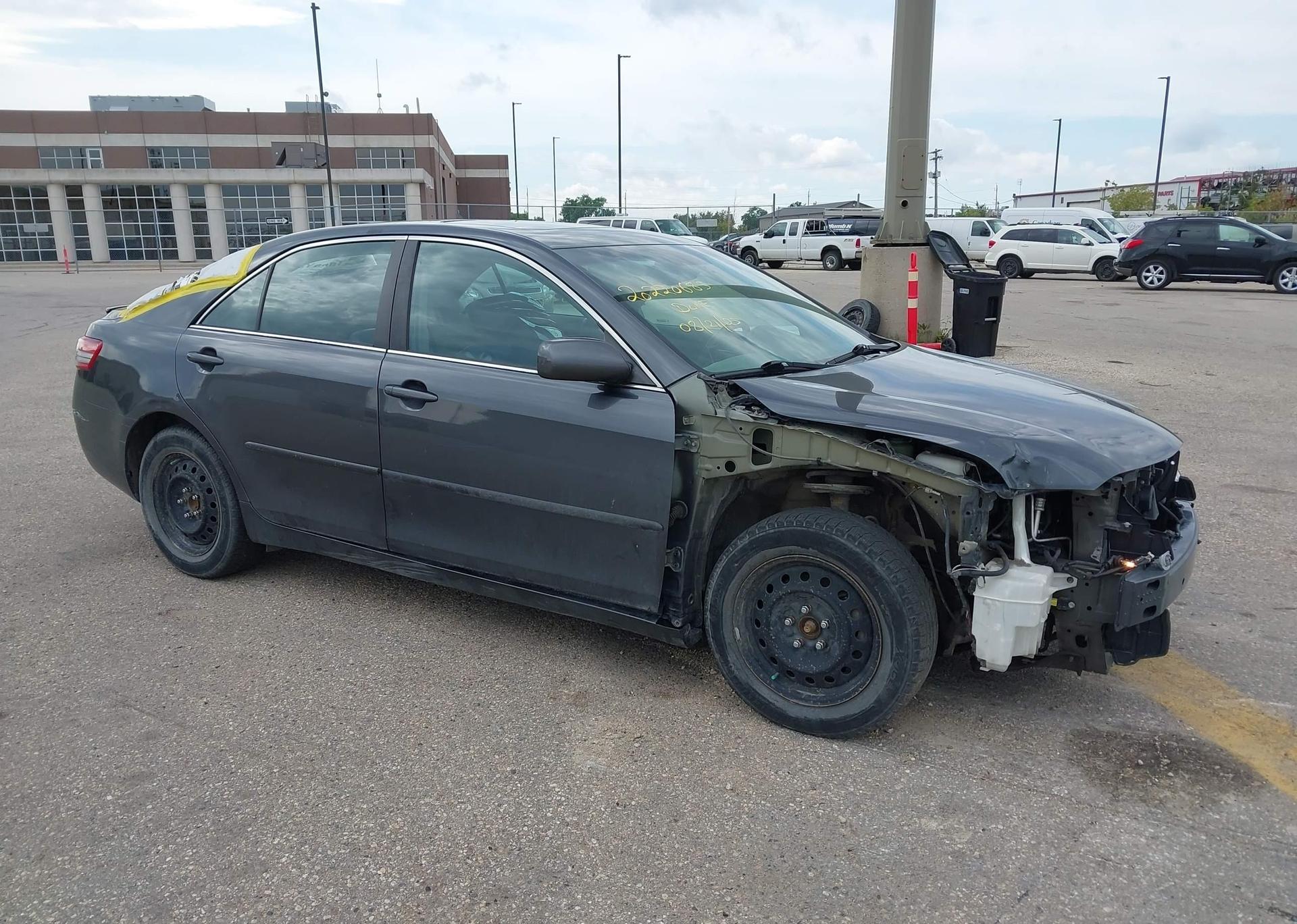 2010 TOYOTA CAMRY