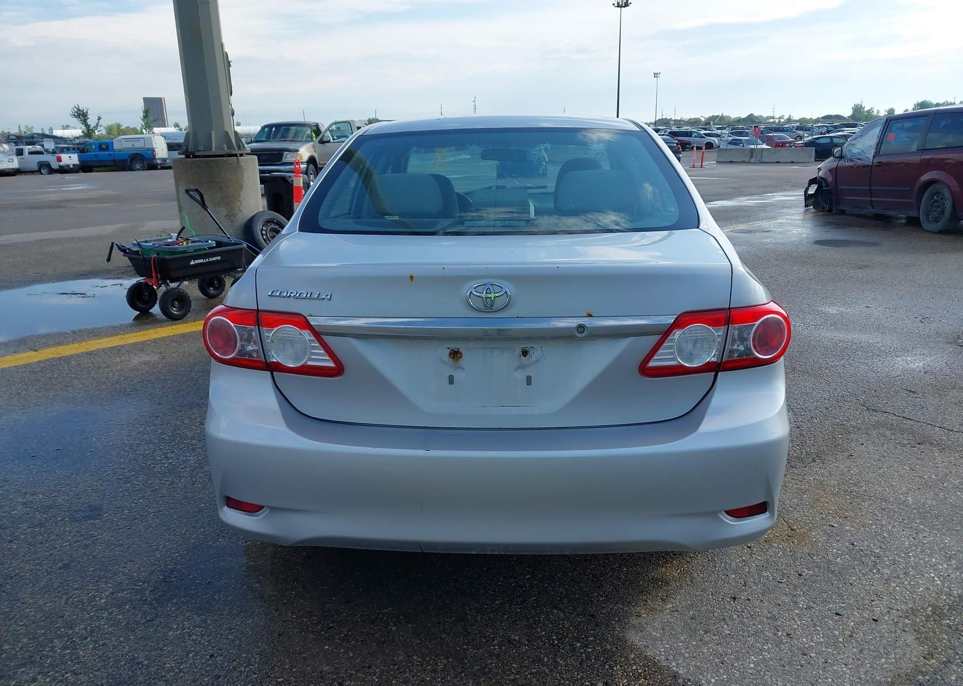 2011 TOYOTA COROLLA CE