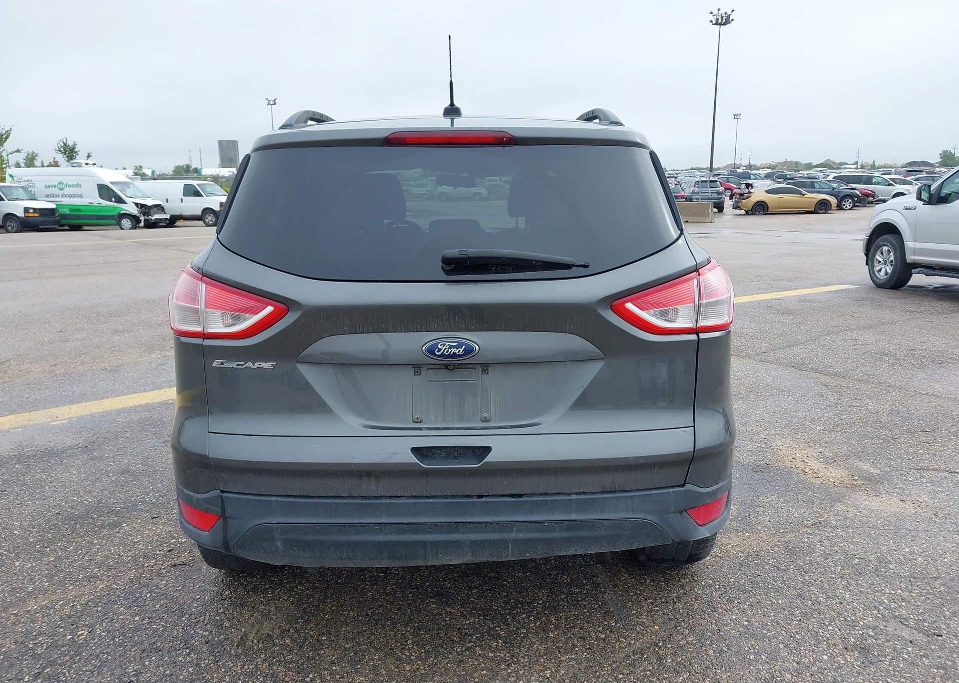 2015 FORD ESCAPE S