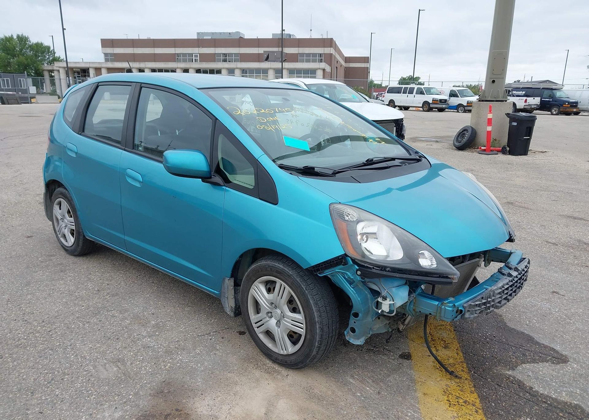 2013 HONDA FIT LX