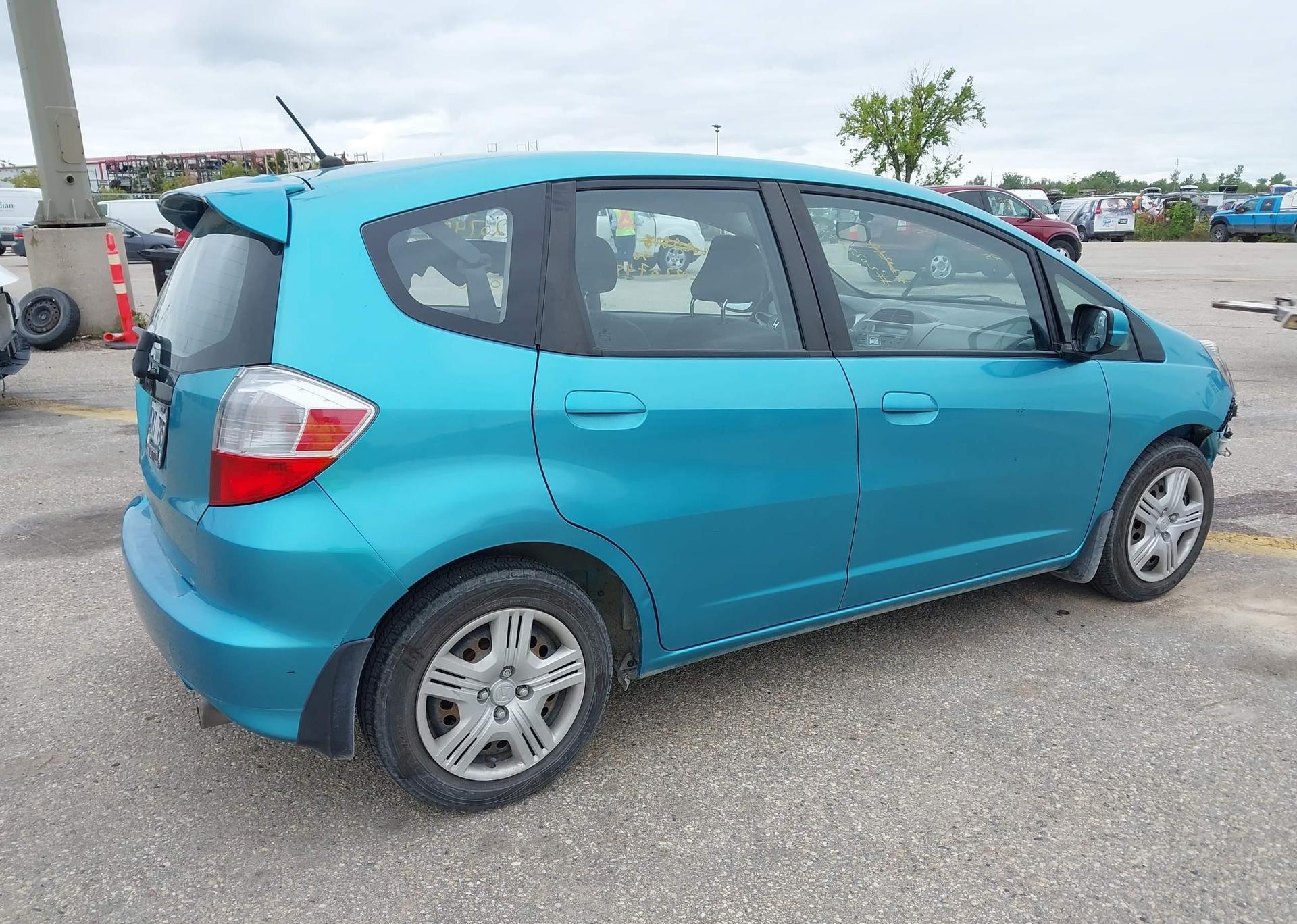 2013 HONDA FIT LX