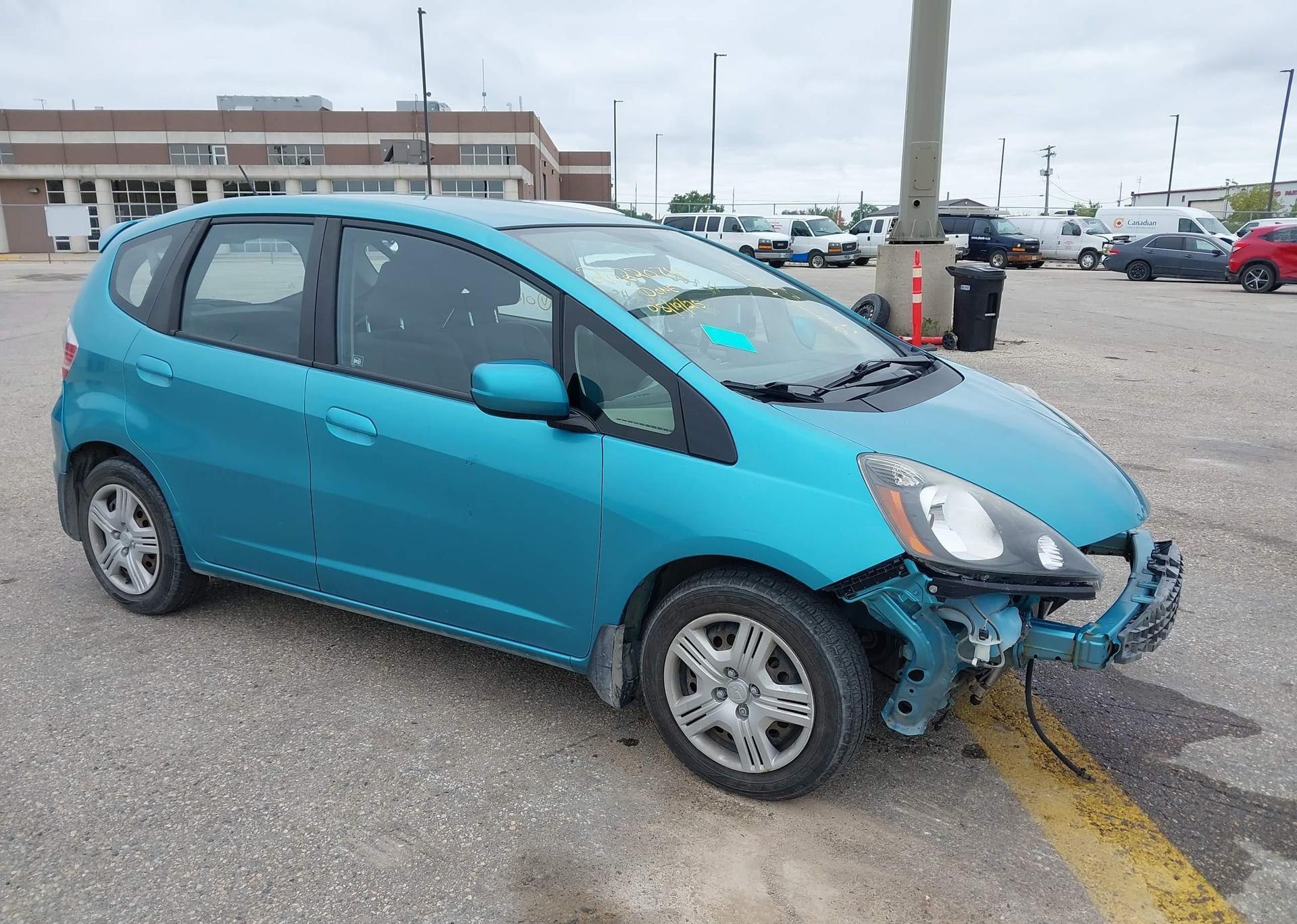 2013 HONDA FIT LX