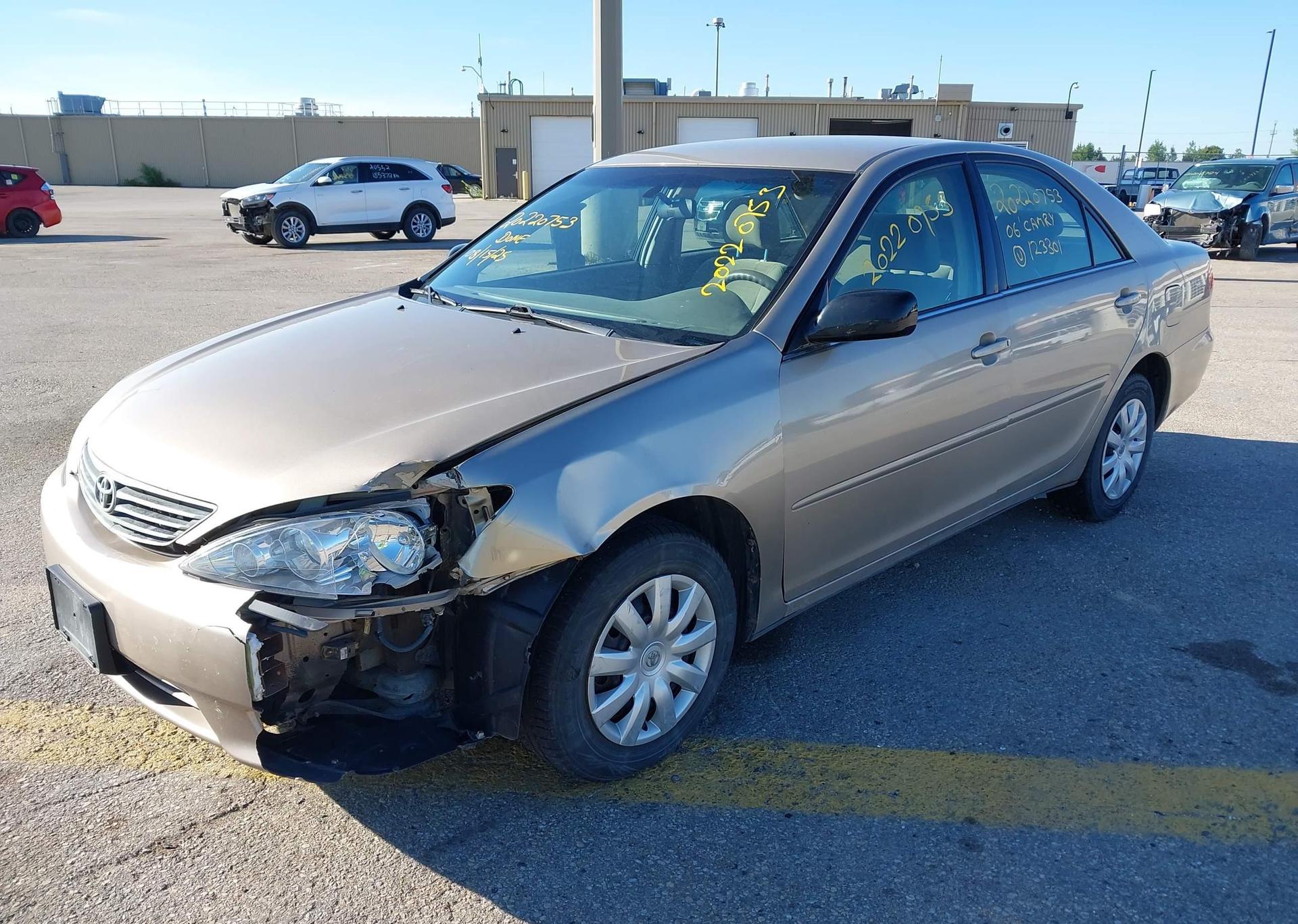 2006 TOYOTA CAMRY LE
