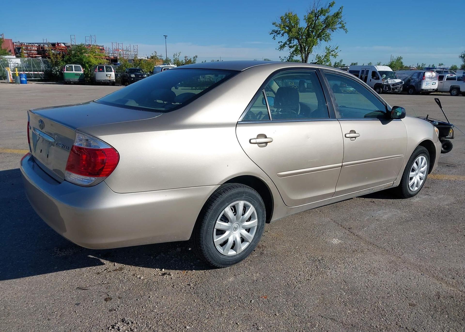 2006 TOYOTA CAMRY LE