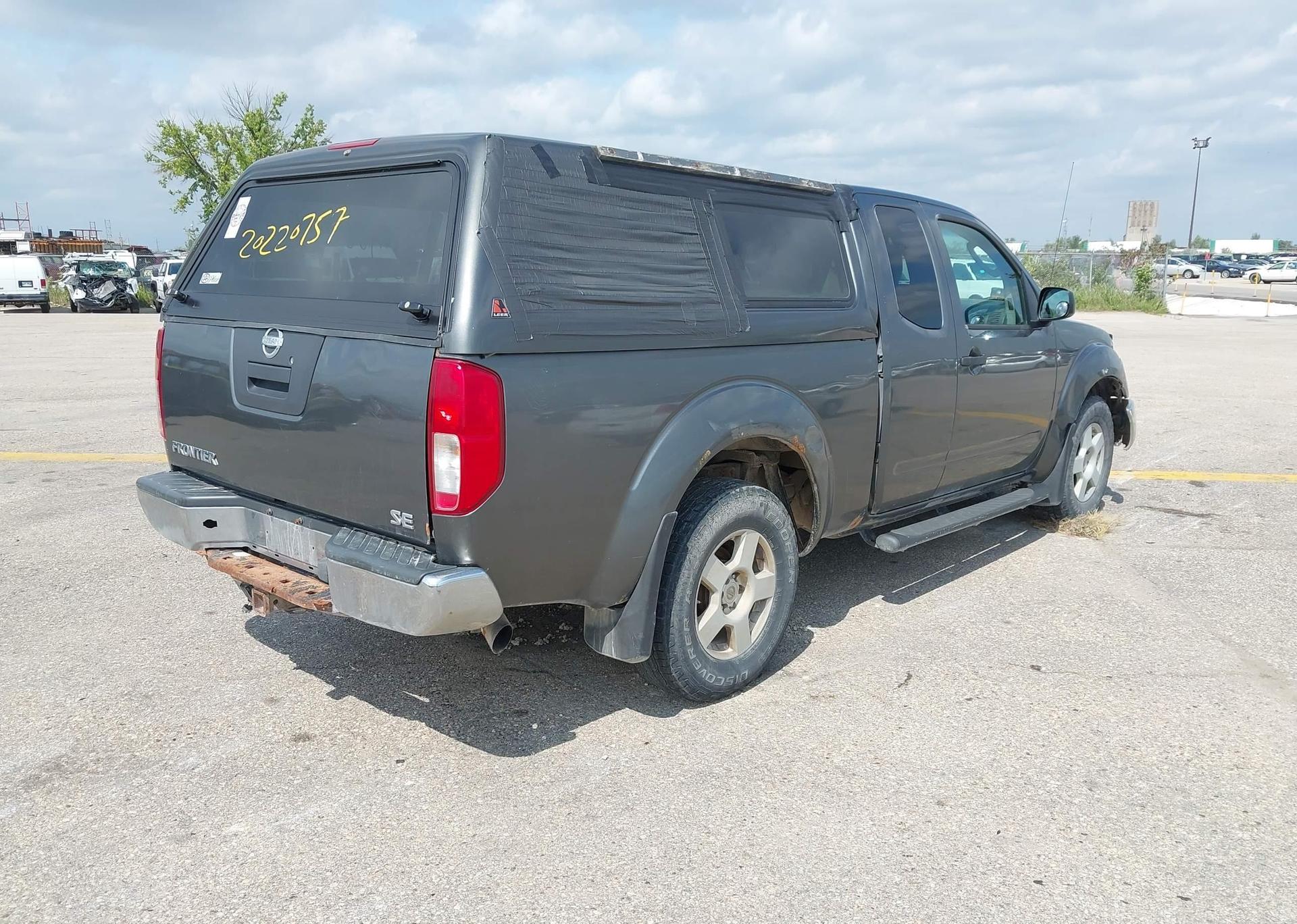 2005 NISSAN FRONTIER SE KING CAB V6