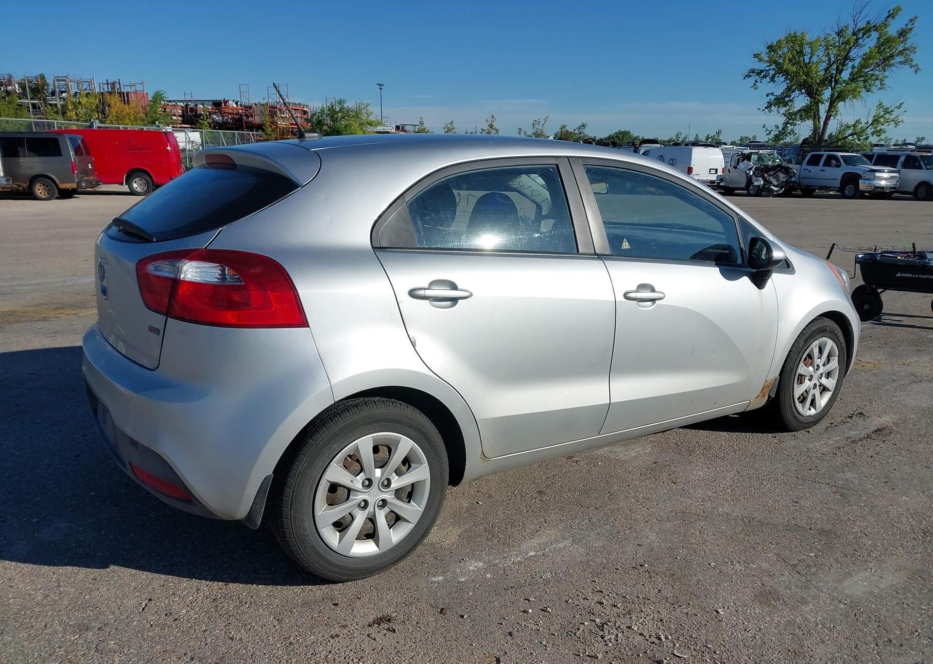 2012 KIA RIO5 LX+