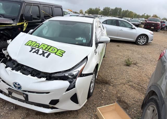 2016 TOYOTA PRIUS