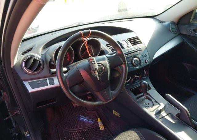2013 MAZDA MAZDA3 GS
