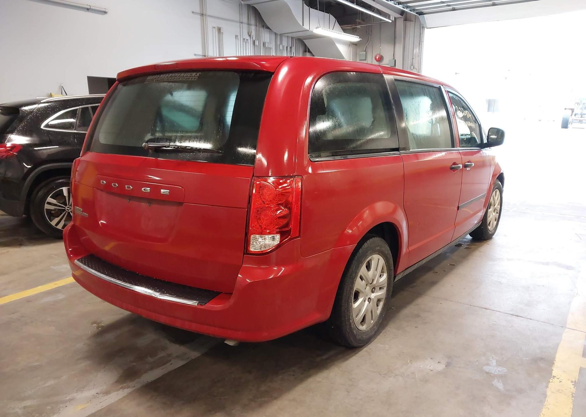 2015 DODGE GRAND CARAVAN SE