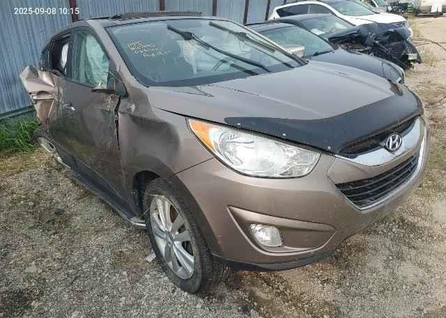 2010 HYUNDAI TUCSON LIMITED