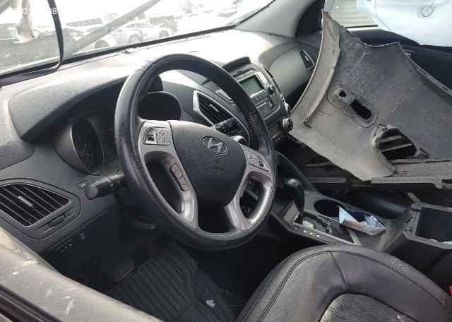 2010 HYUNDAI TUCSON LIMITED