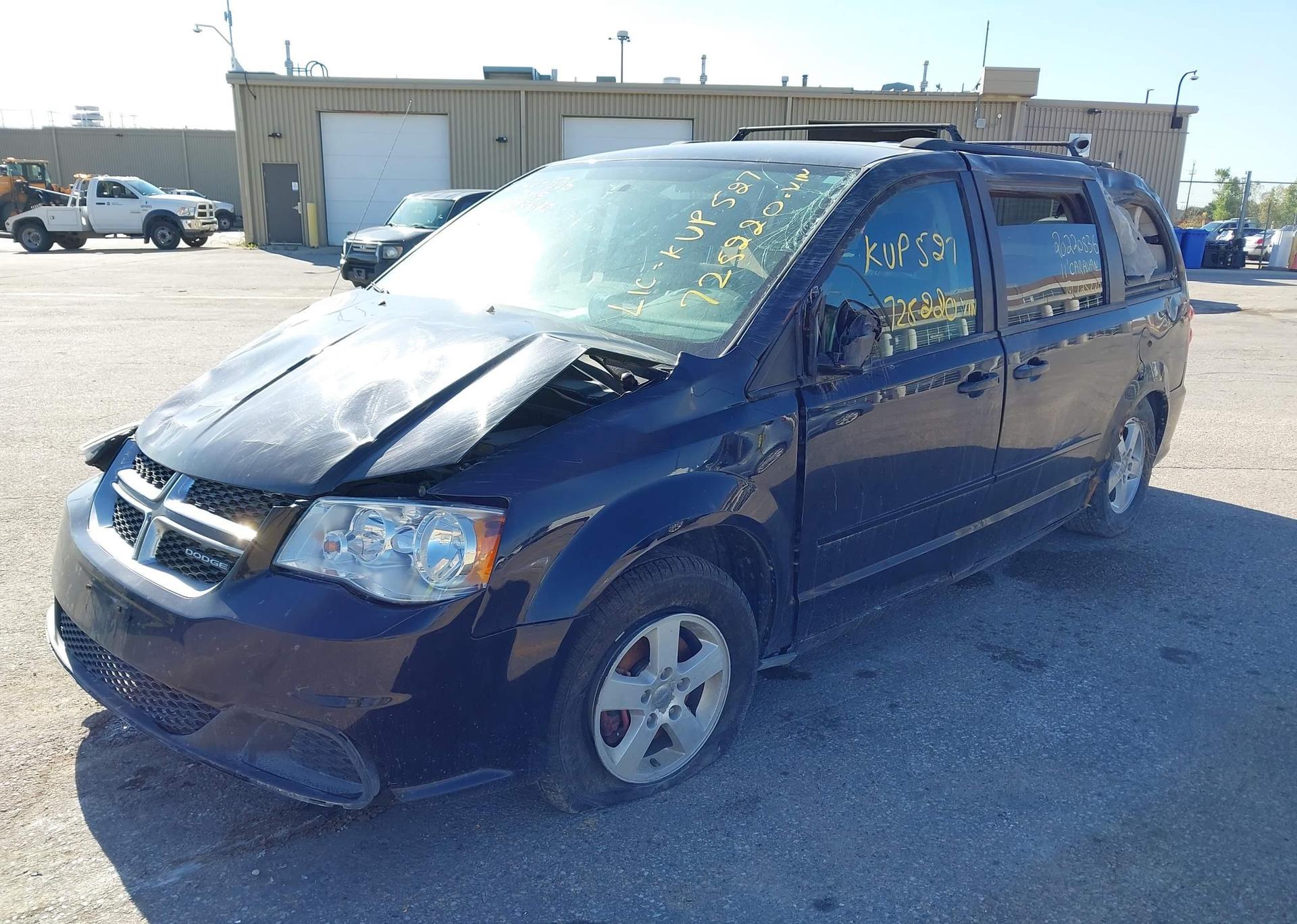 2011 DODGE GRAND CARAVAN SE