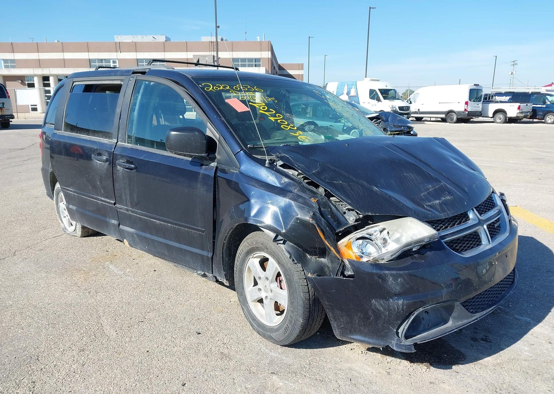 2011 DODGE GRAND CARAVAN SE