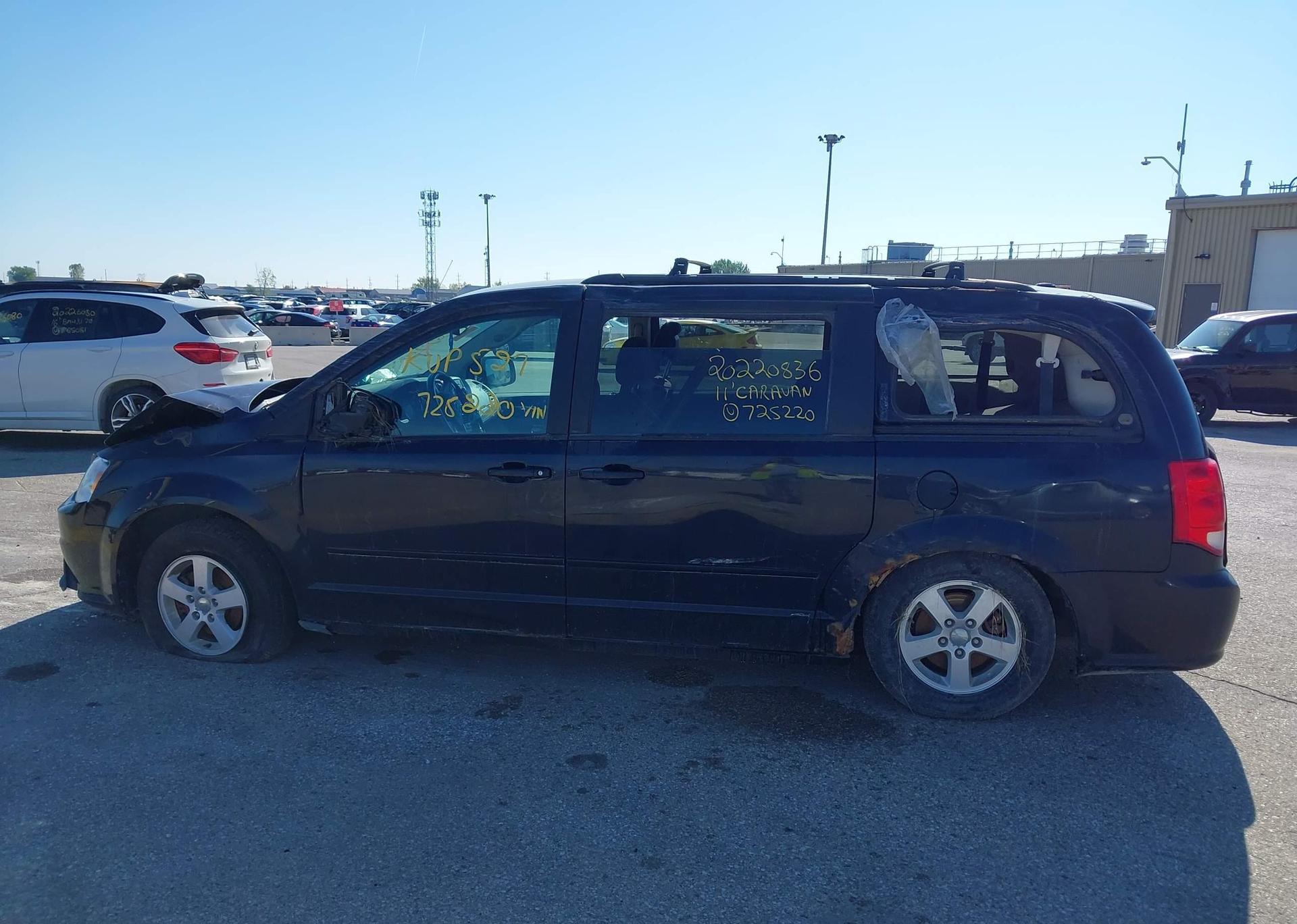 2011 DODGE GRAND CARAVAN SE