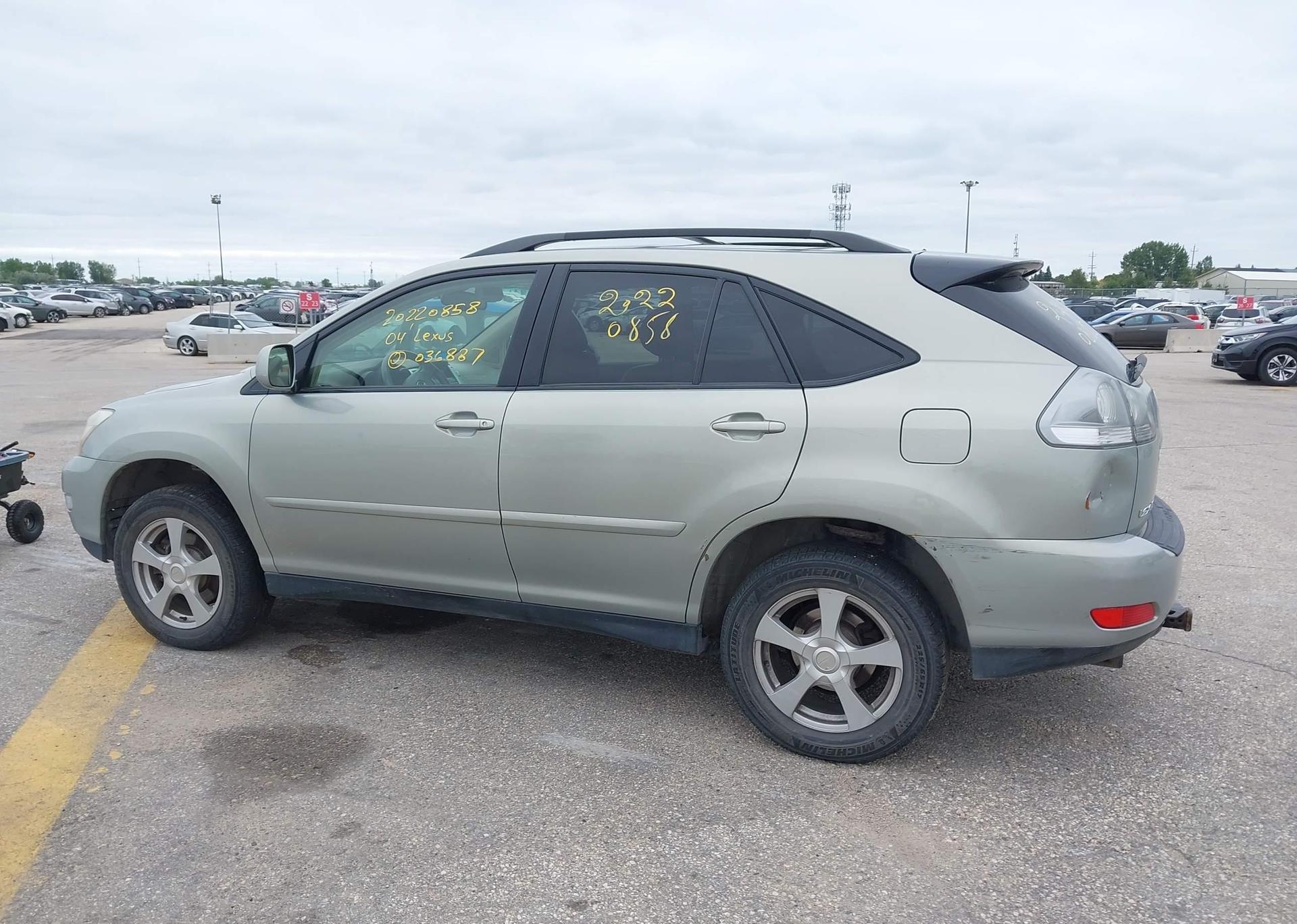2004 LEXUS RX330