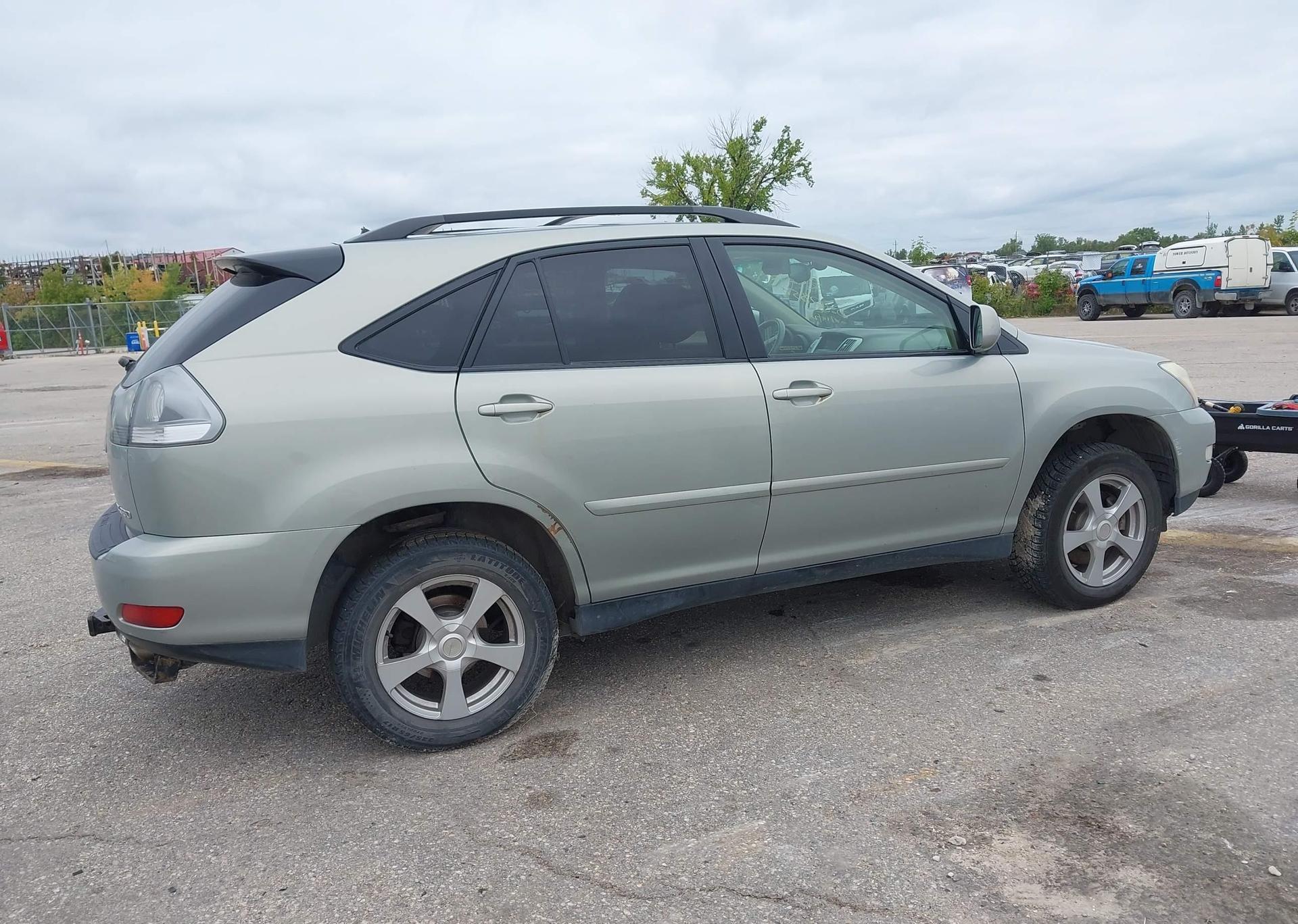 2004 LEXUS RX330