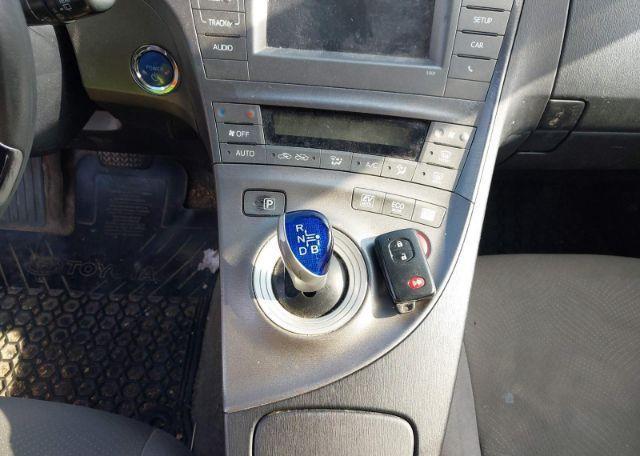 2013 TOYOTA PRIUS