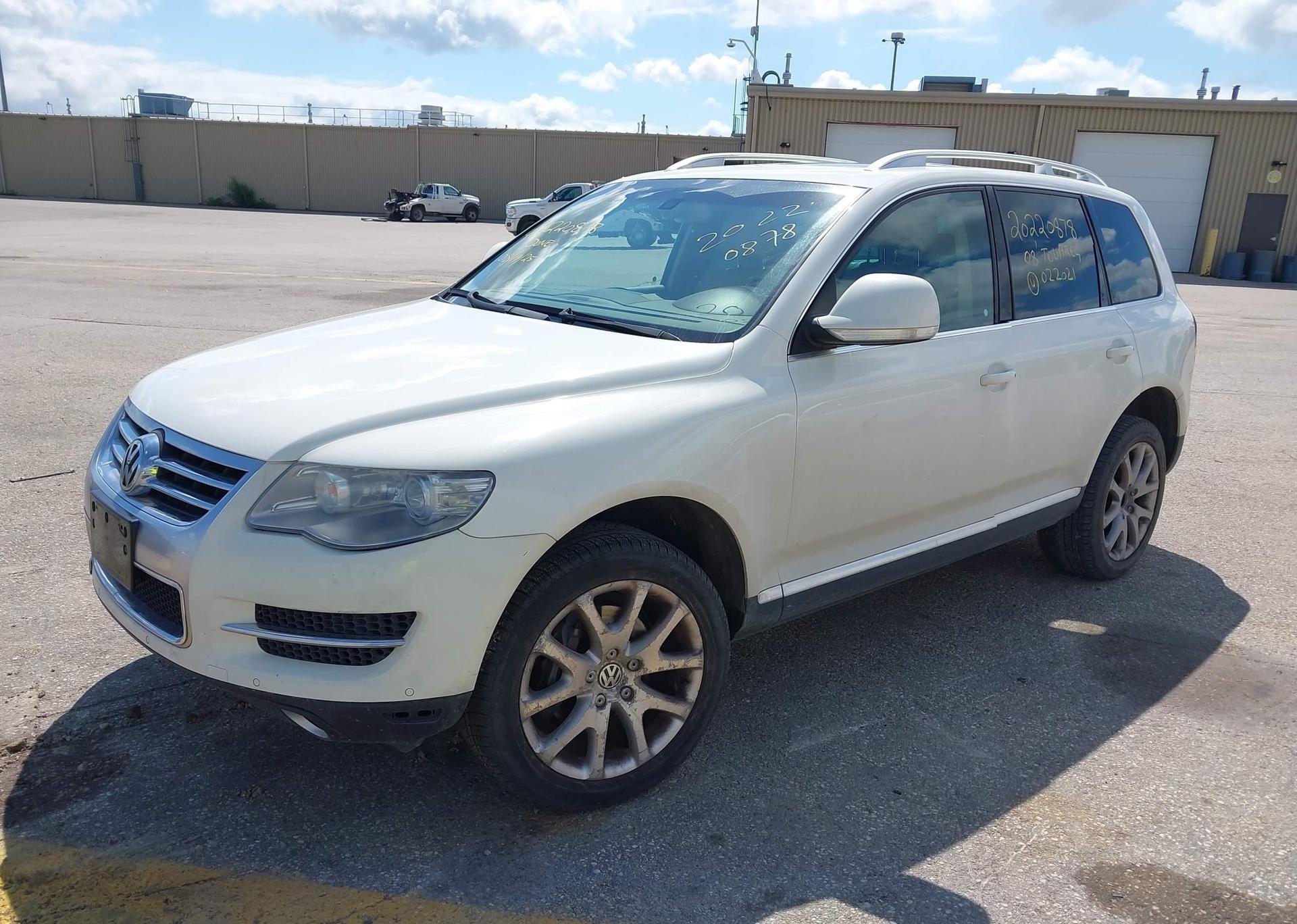 2008 VOLKSWAGEN TOUAREG V8