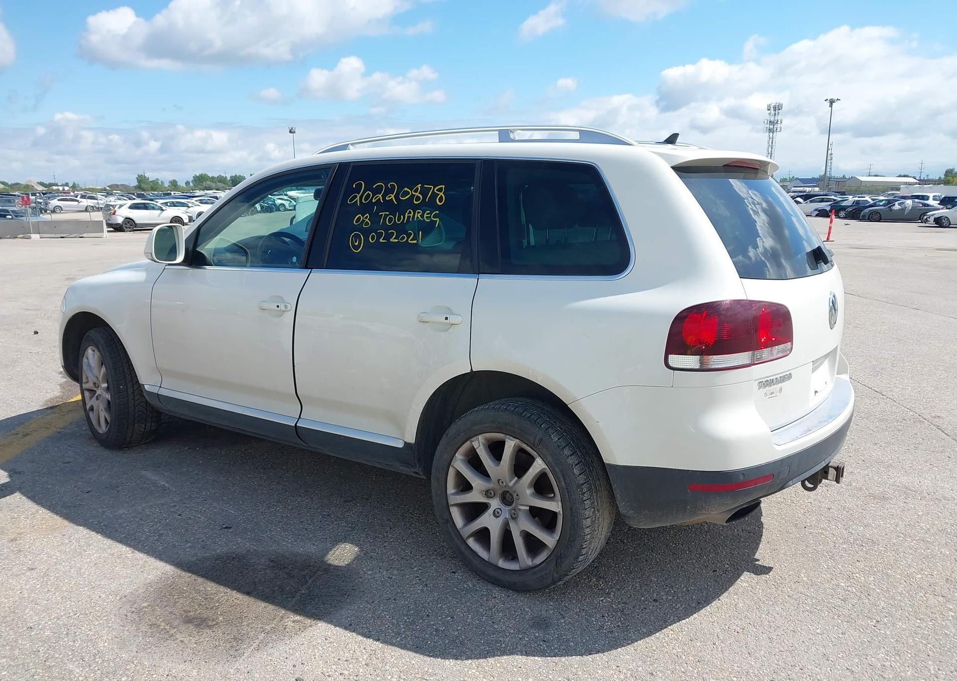 2008 VOLKSWAGEN TOUAREG V8