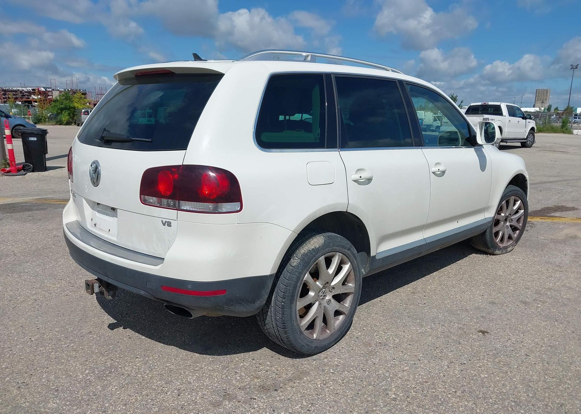 2008 VOLKSWAGEN TOUAREG V8