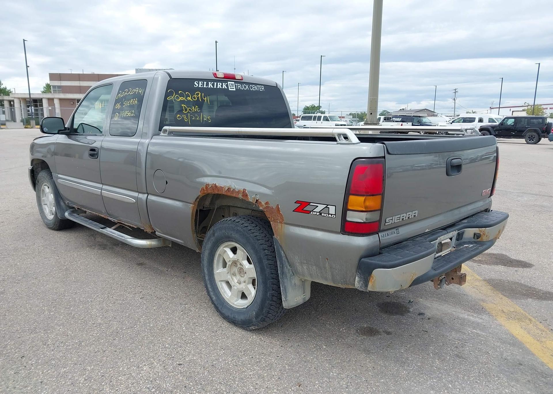 2006 GMC SIERRA 1500 SLE EXT CAB
