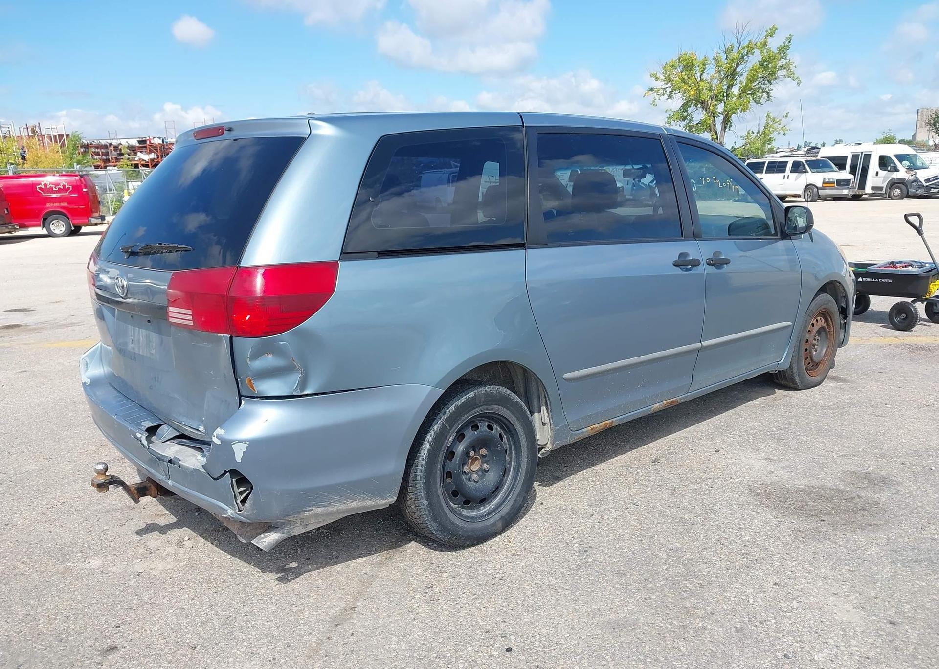 2005 TOYOTA SIENNA CE V6