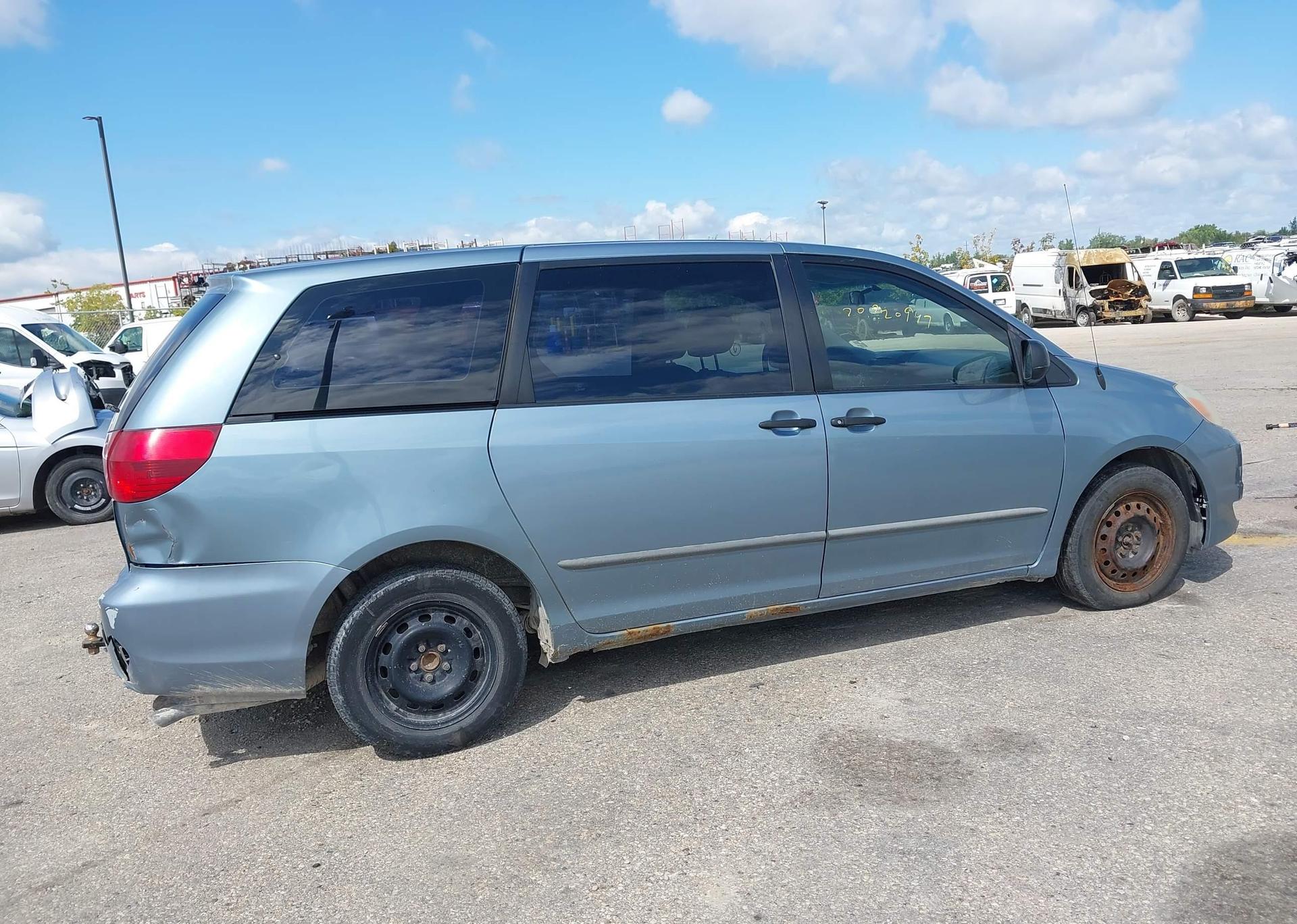 2005 TOYOTA SIENNA CE V6