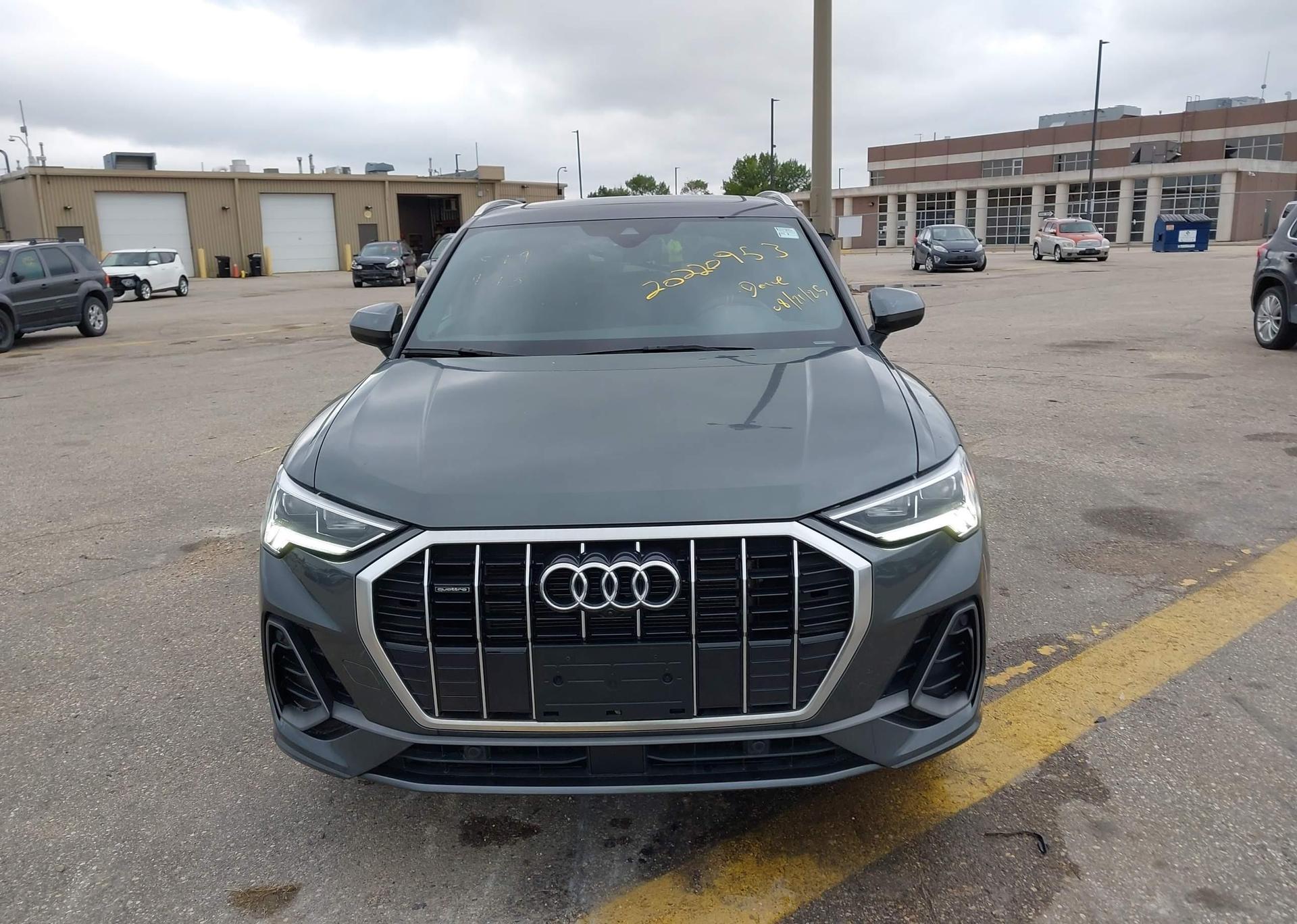 2024 AUDI Q3