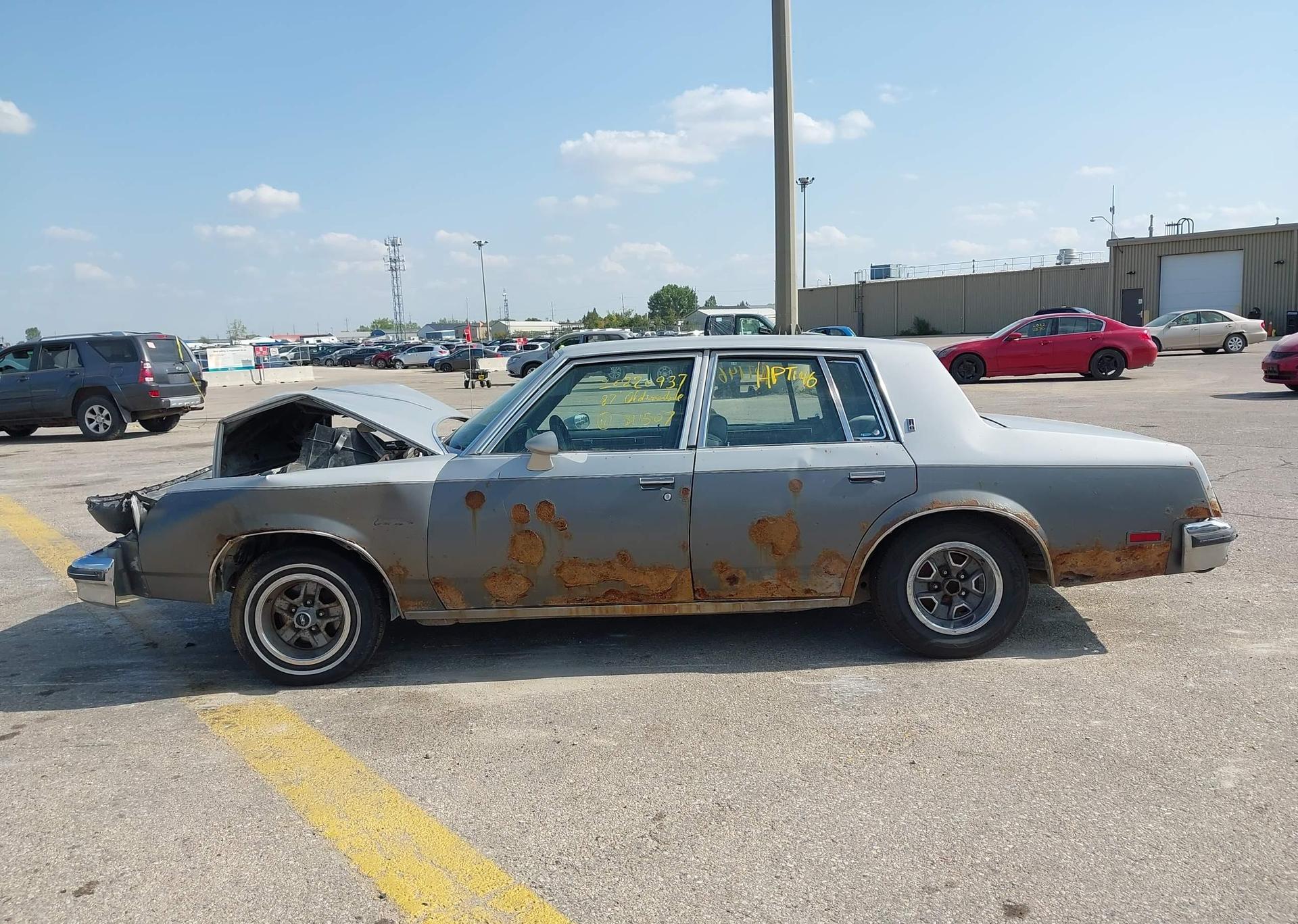 1987 OLDSMOBILE CUTLASS SUPREME
