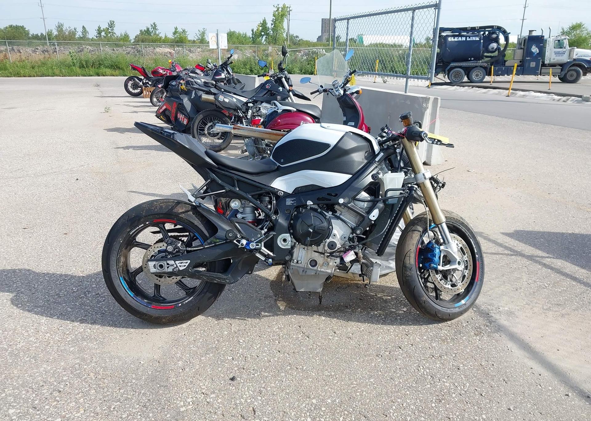 2024 BMW S1000RR