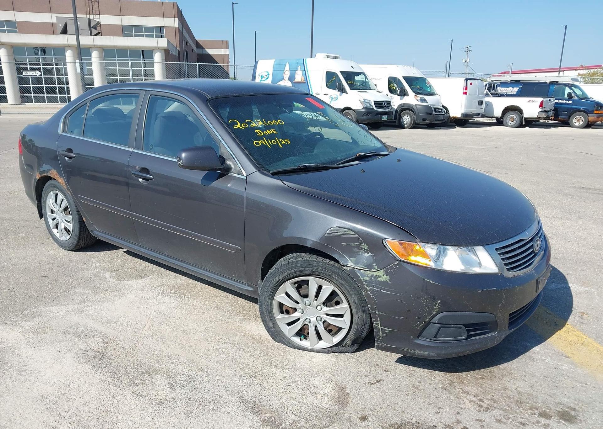 2010 KIA MAGENTIS LX