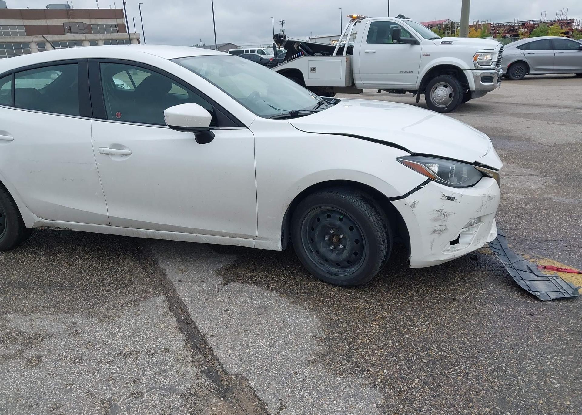 2016 MAZDA MAZDA3 SPORT GS SKY