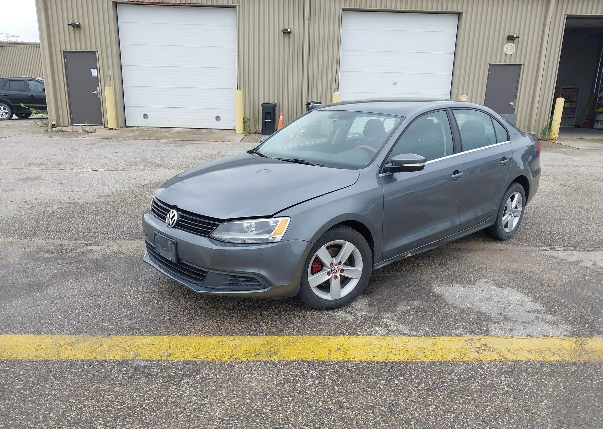 2012 VOLKSWAGEN JETTA 2.5