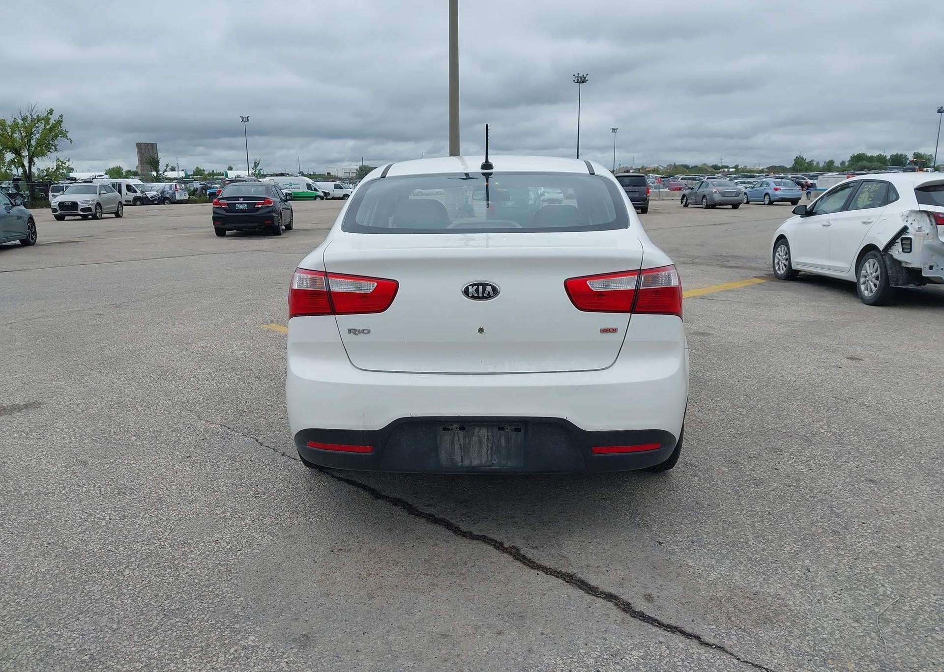2013 KIA RIO LX