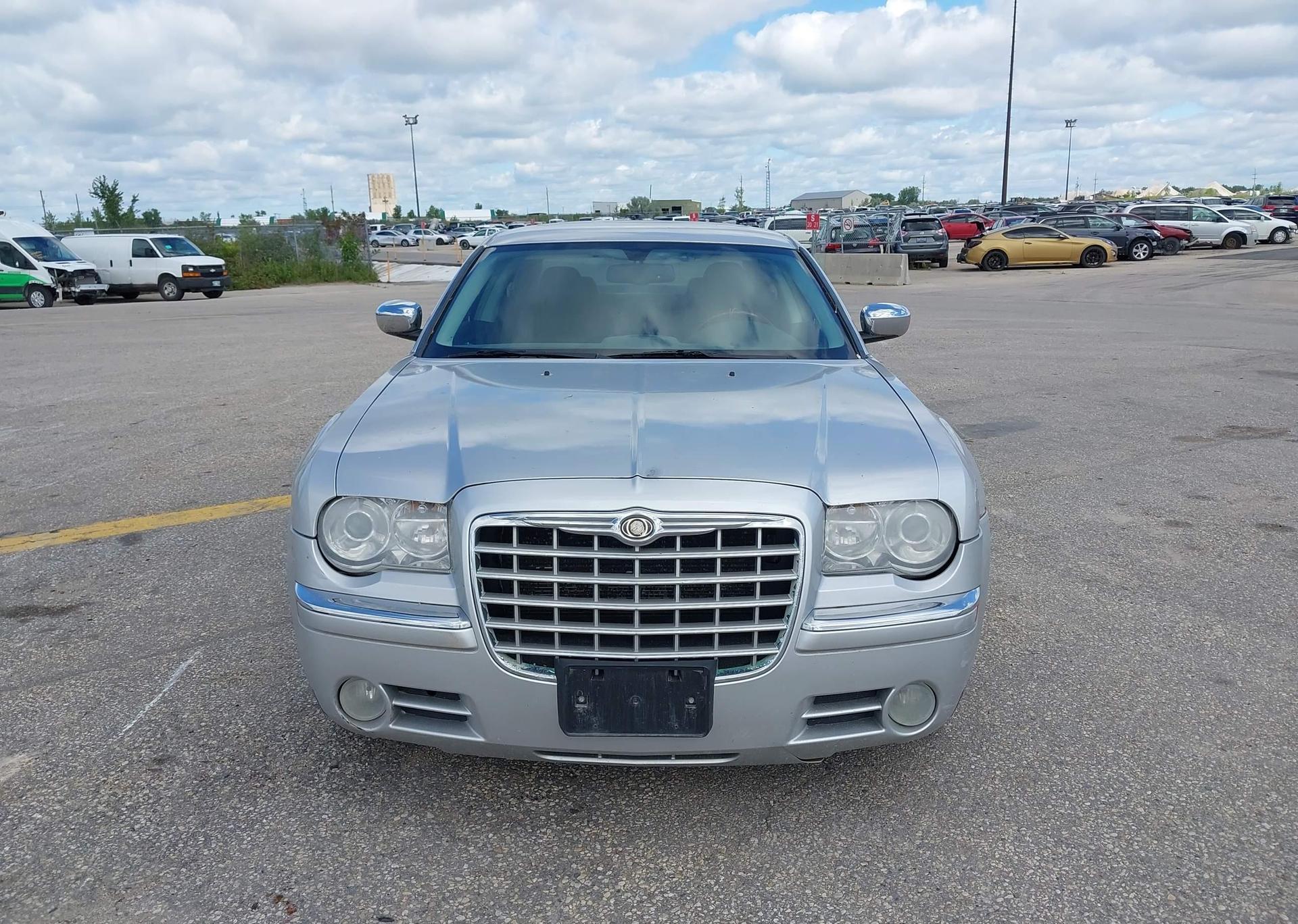 2009 CHRYSLER 300 LIMITED