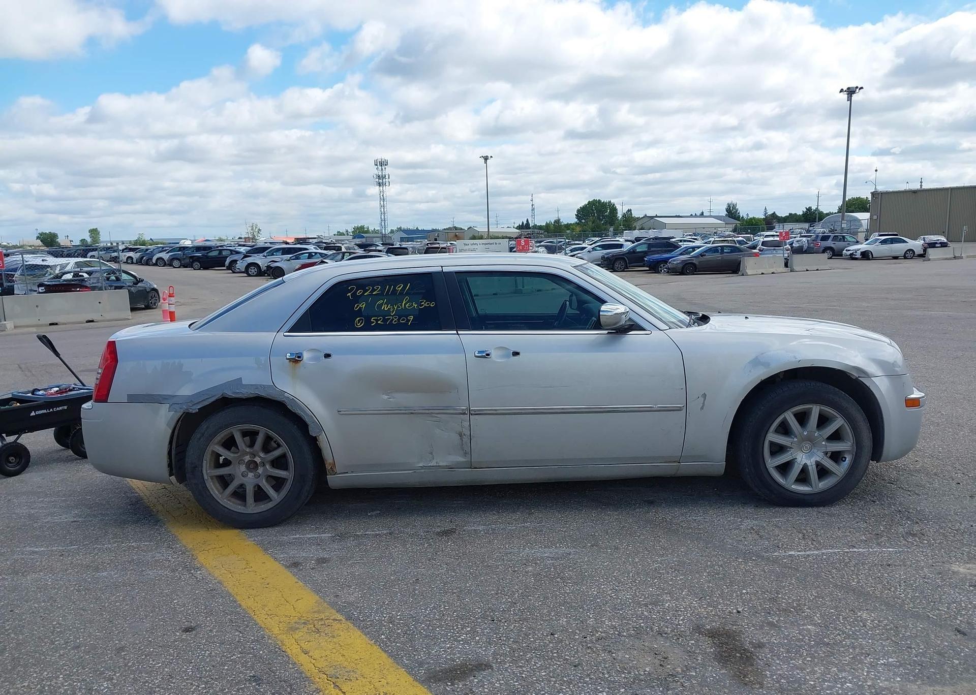 2009 CHRYSLER 300 LIMITED