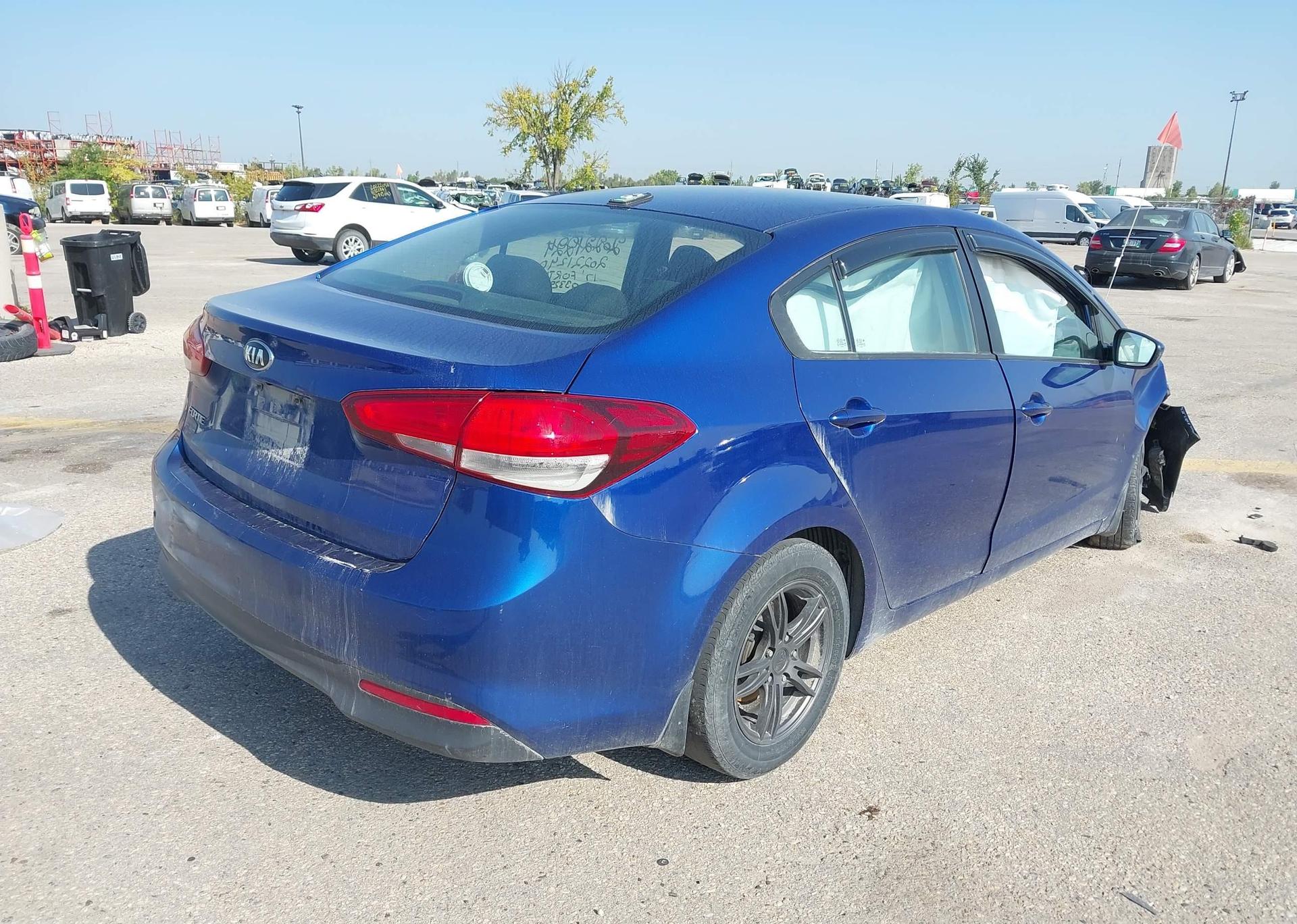 2017 KIA FORTE LX
