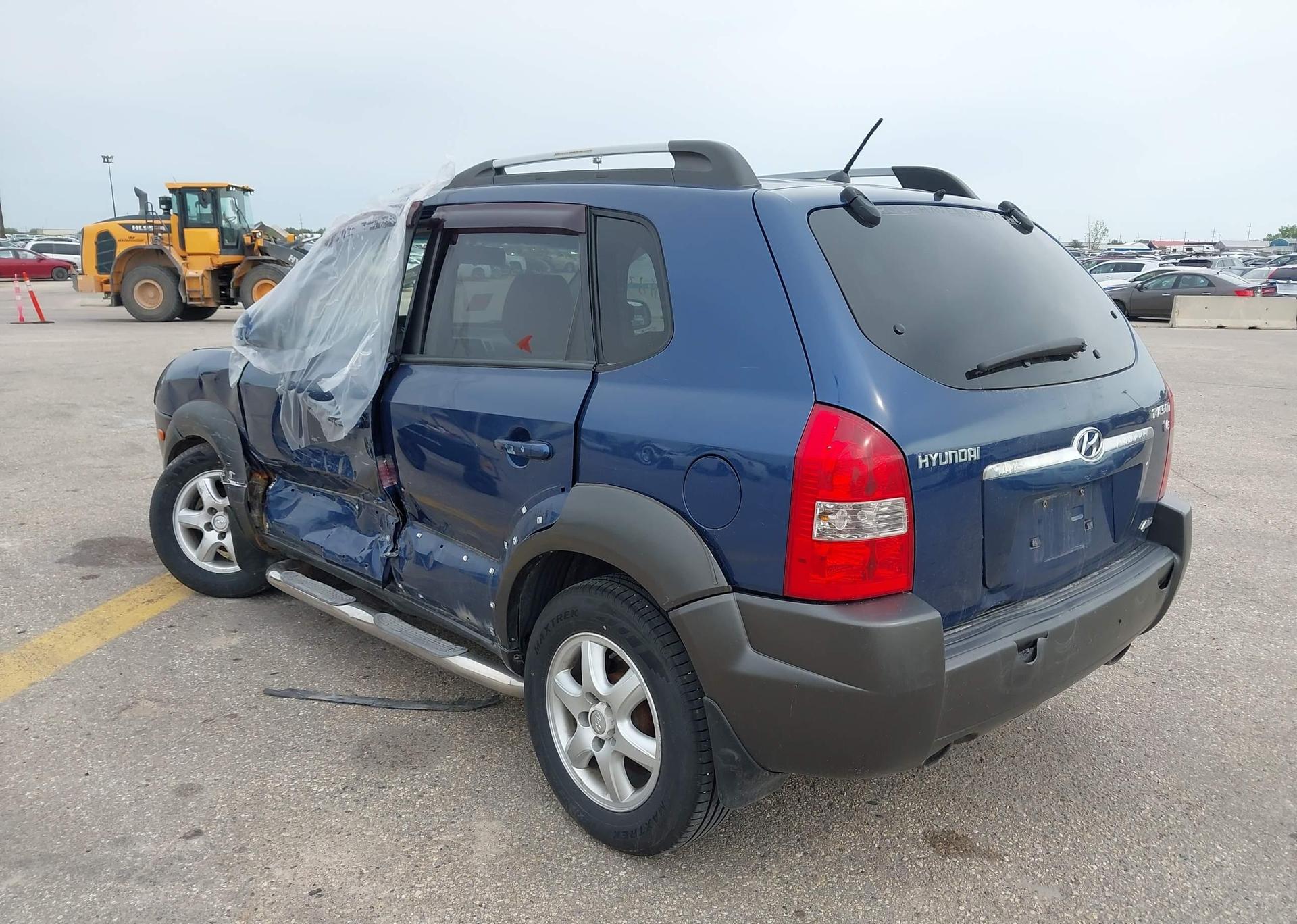 2005 HYUNDAI TUCSON GL V6
