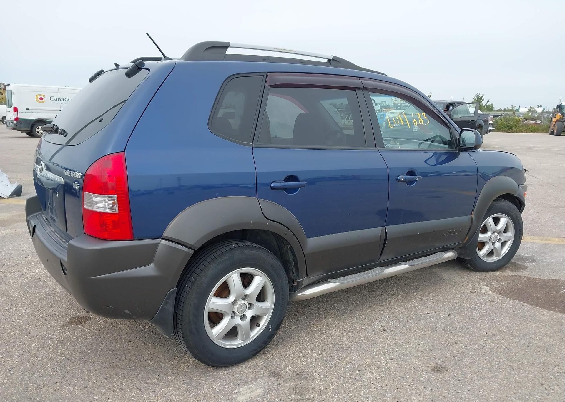 2005 HYUNDAI TUCSON GL V6