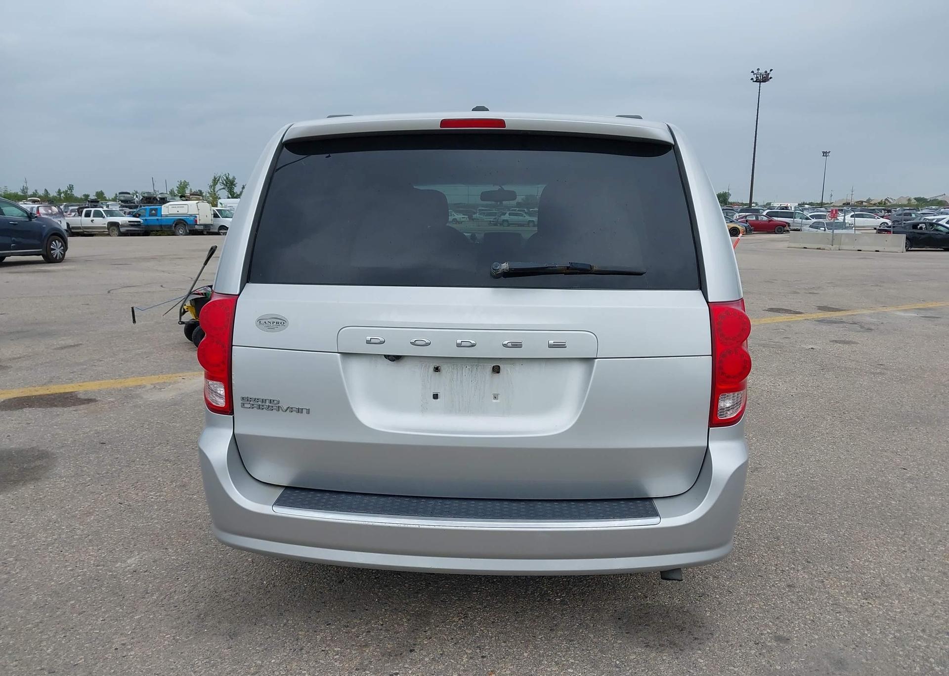 2011 DODGE GRAND CARAVAN SXT