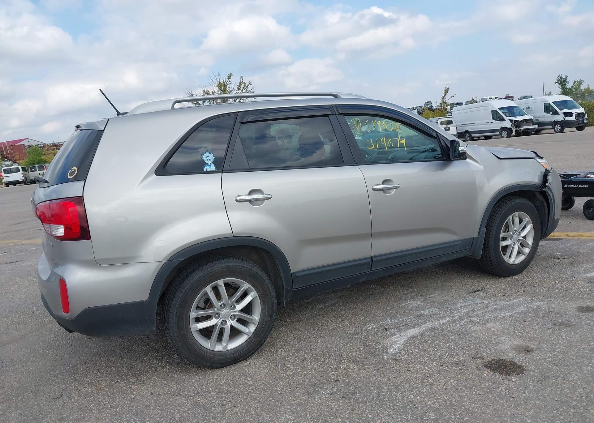 2015 KIA SORENTO LX