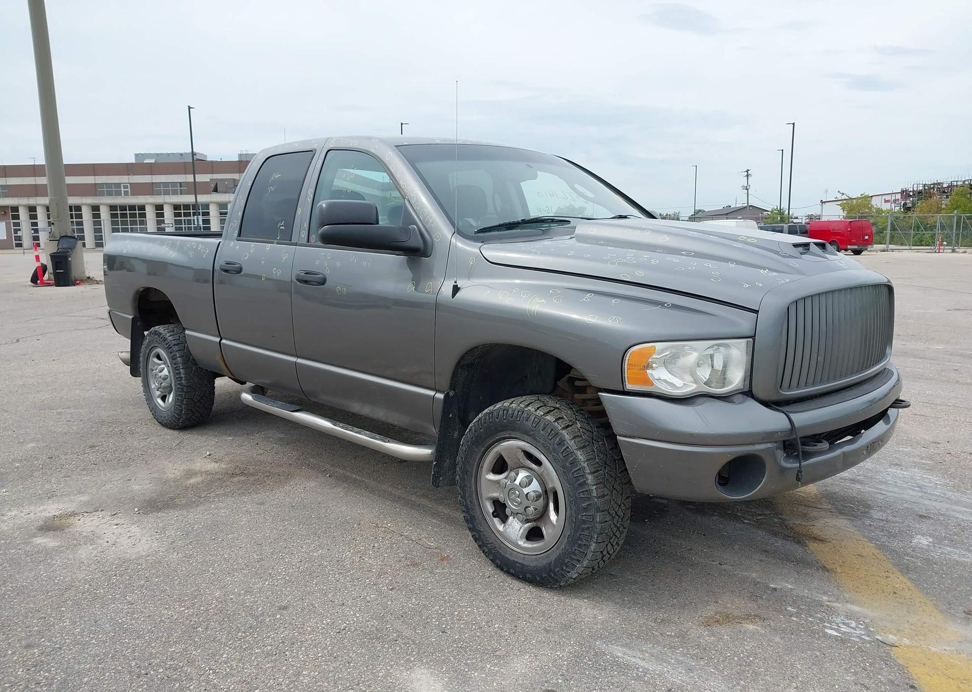 2005 DODGE RAM 2500 QUAD CAB