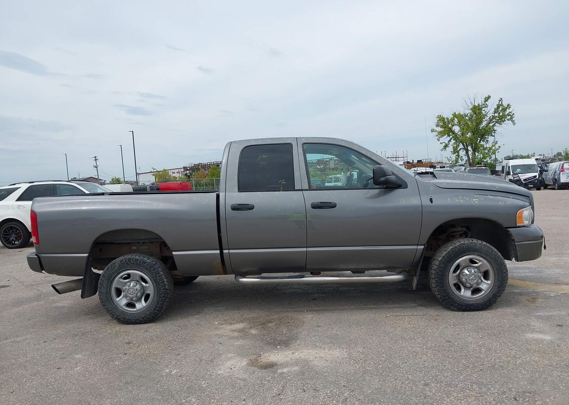 2005 DODGE RAM 2500 QUAD CAB